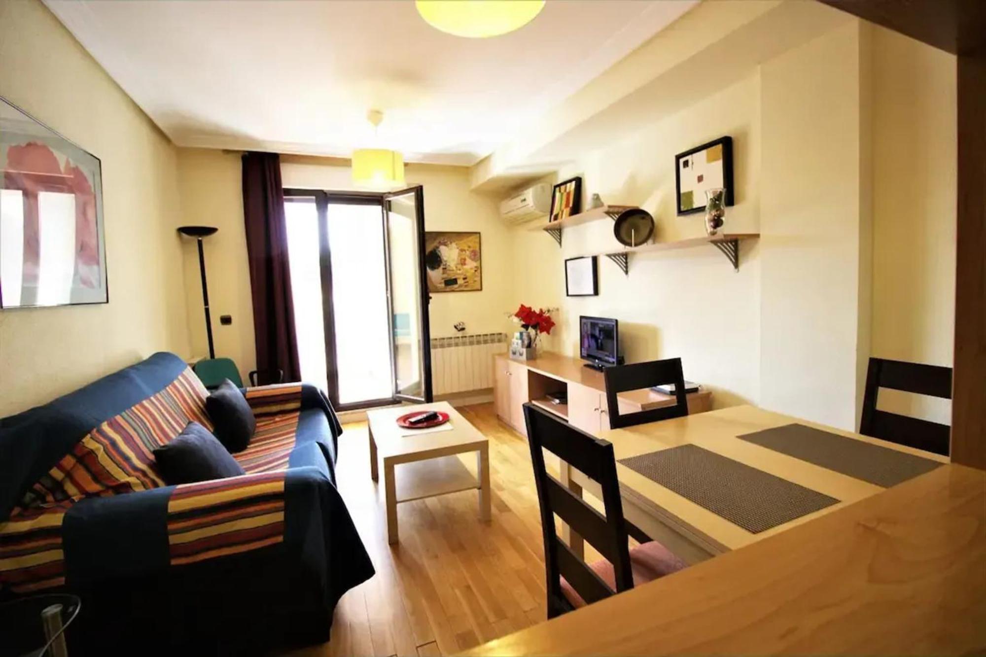 Modern In 50 M² Air Conditioned Apartamento Salamanca